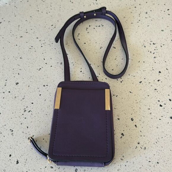 Alfani Women’s Smartphone Crossbody Bag Cellie  Color Plum/Purple Zip Closure - Picture 1 of 12